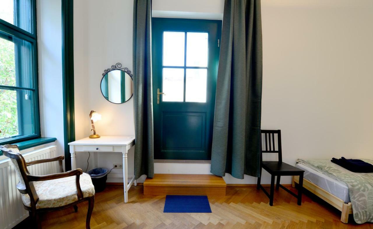 Quiet & Green, With Terrace Viena